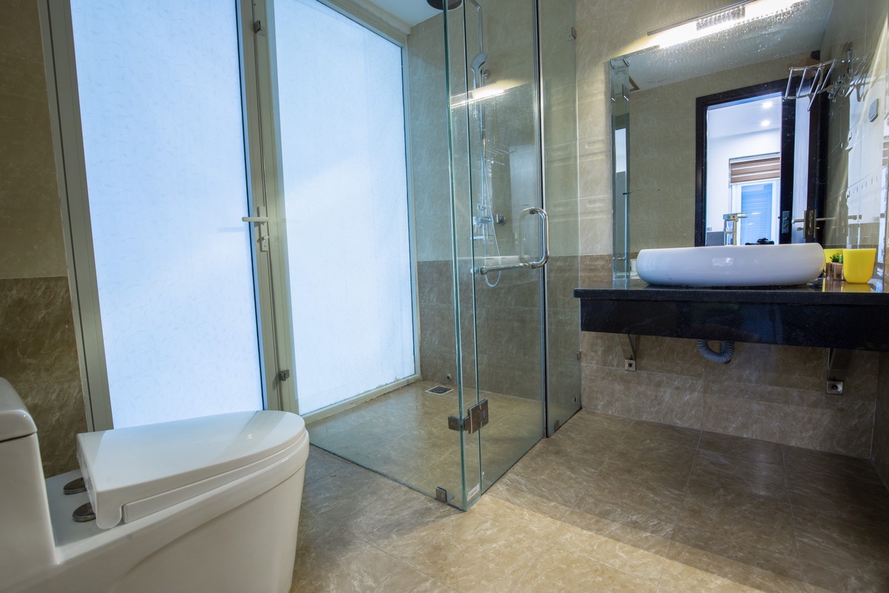 Phòng tắm khép kín của Biệt thự Ngọc Trai 88 - Kail’s House Villa FLC Samson