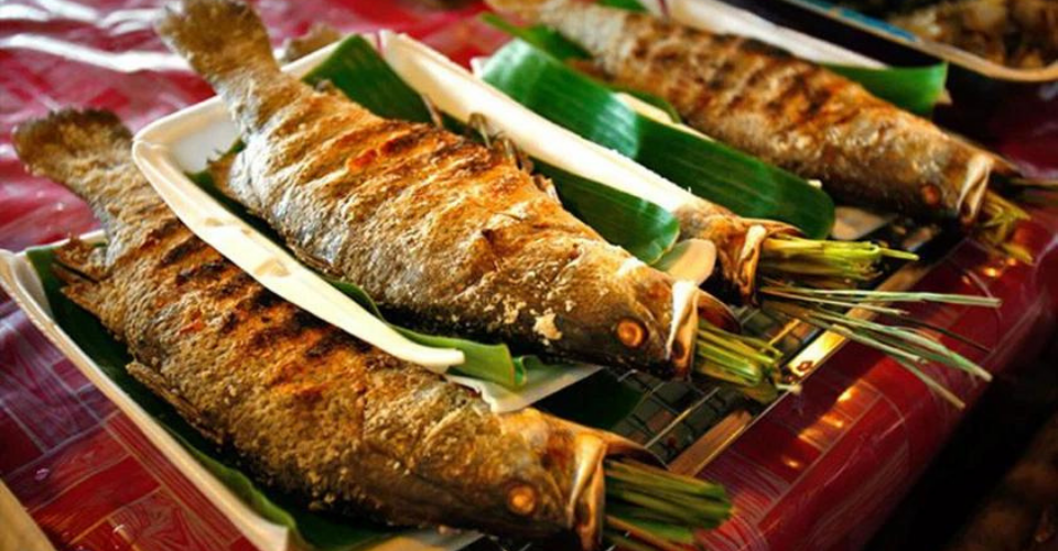 Đặc sản cá suối nướng Pù Luông