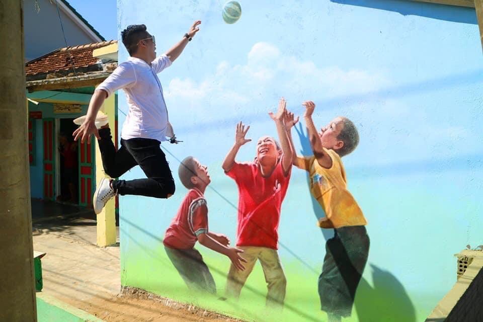 Làng Bích Họa Trường Lệ Sầm Sơn