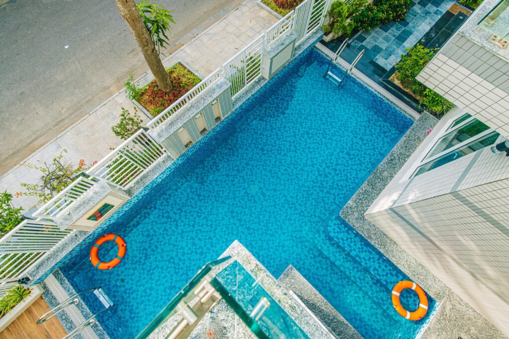 Villa Ngọc Trai NT91-92 bể bơi lớn giữa hai villa liên thông